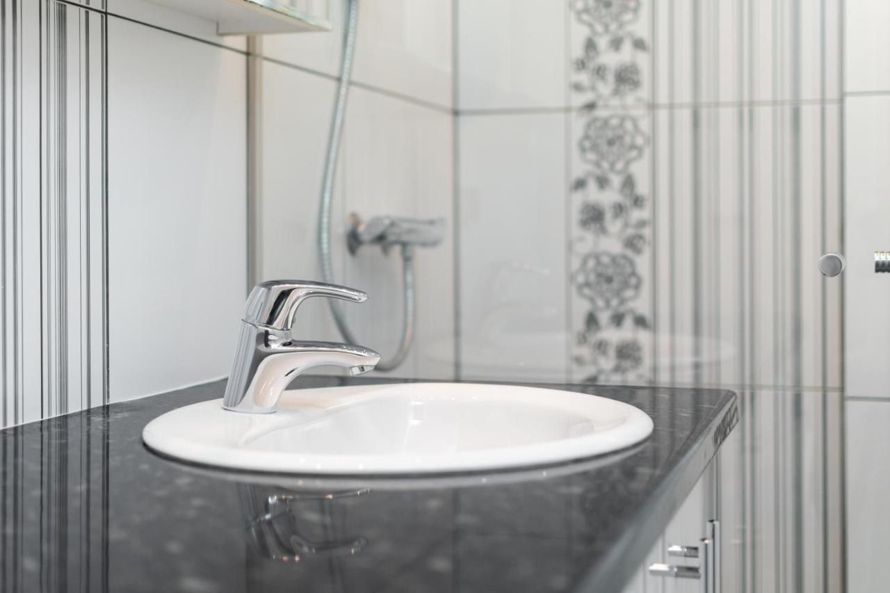 Apartament Chmielna By Your Freedom Varsovia Exterior foto